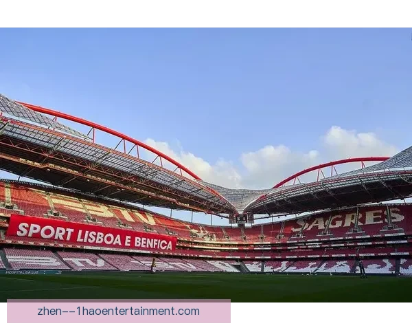 伯恩利完成特拉福德签约开启新赛季新篇章