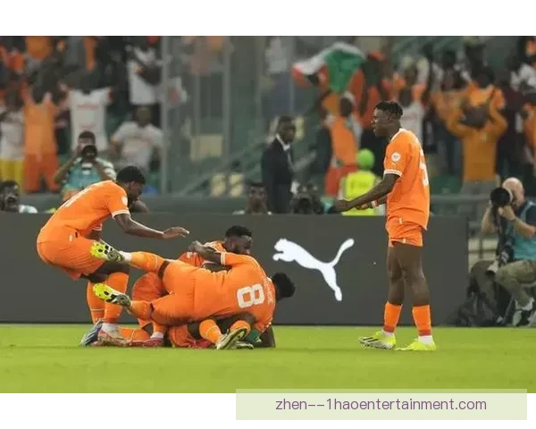凯西非洲杯决赛精彩头球扳平比分激励队友完成惊天逆转